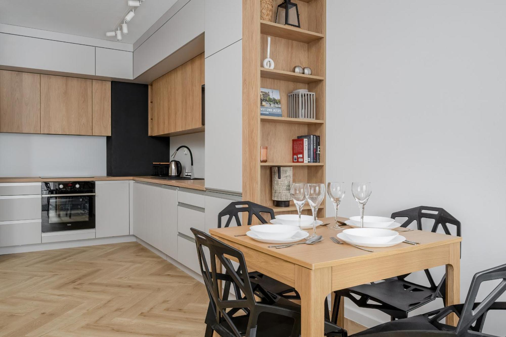 Michalczyka Stylish Apartment With Parking In The City Center Of Wroclaw By Noclegi Renters Ngoại thất bức ảnh