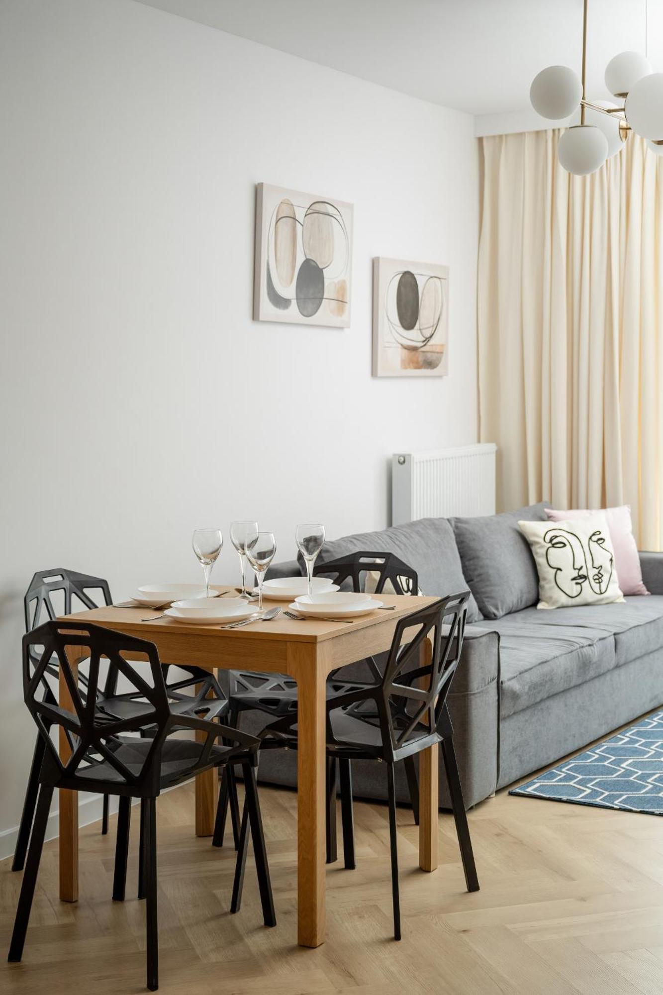 Michalczyka Stylish Apartment With Parking In The City Center Of Wroclaw By Noclegi Renters Ngoại thất bức ảnh